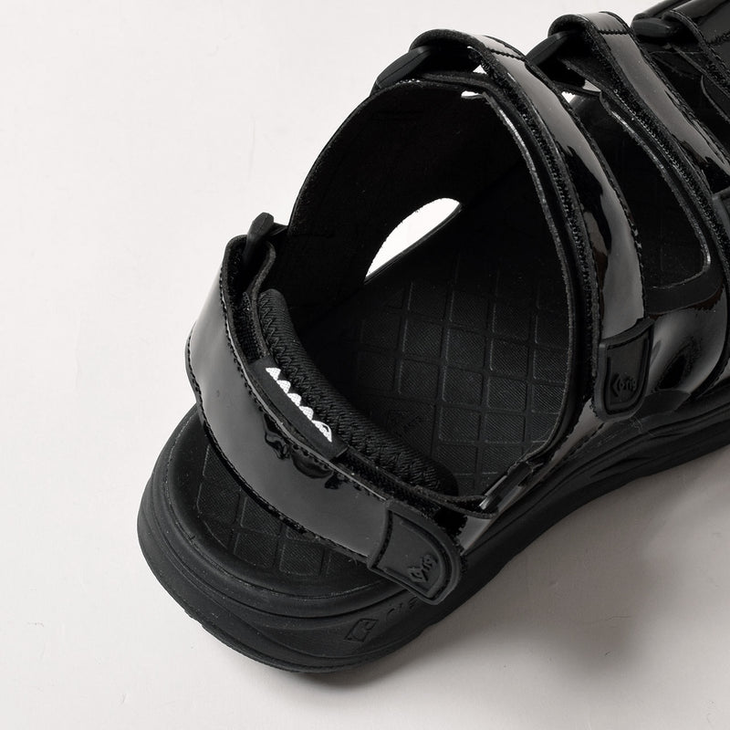 rig kuvaa MMA version (Black)